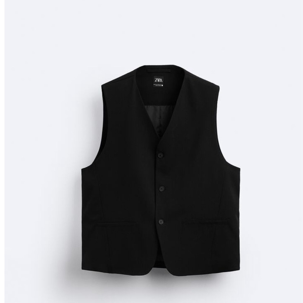 BUTTONED VEST
S-M (CA S-M) | BLACK
REF 0706/606